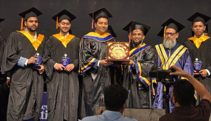 এভেরোজ ইন্টারন্যাশনাল স্কুল লালমাটিয়ার ৪র্থ হিফজ ও O/A Level সমাবর্তন অনুষ্ঠিত 