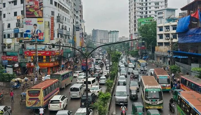 ঢাকার সড়কে শৃঙ্খলা ফেরাতে ৪ উদ্যোগ সরকারের